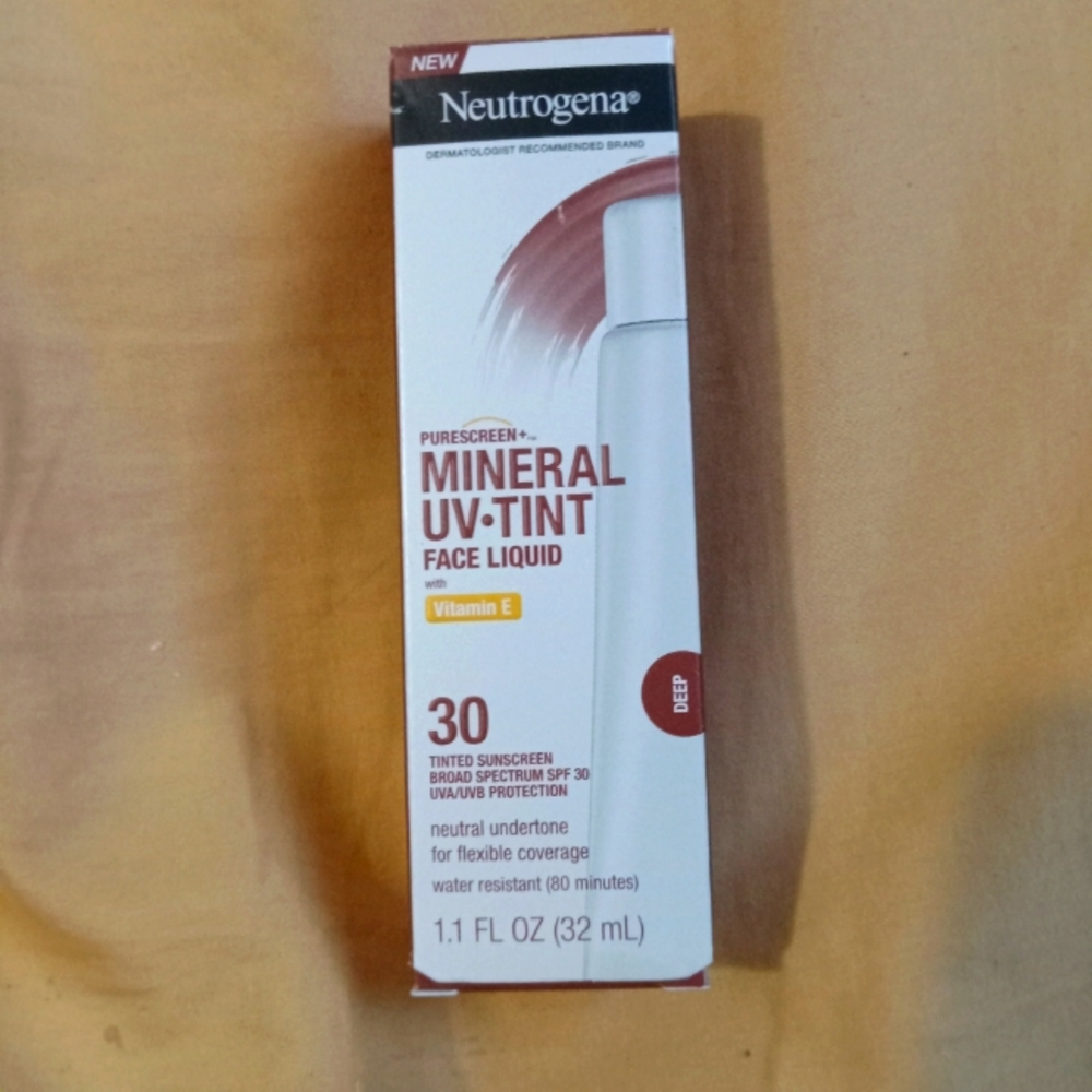 NWT Neutrogena Purescreen Mineral UV Tint Face Liquid Makeup Chocolate Brown